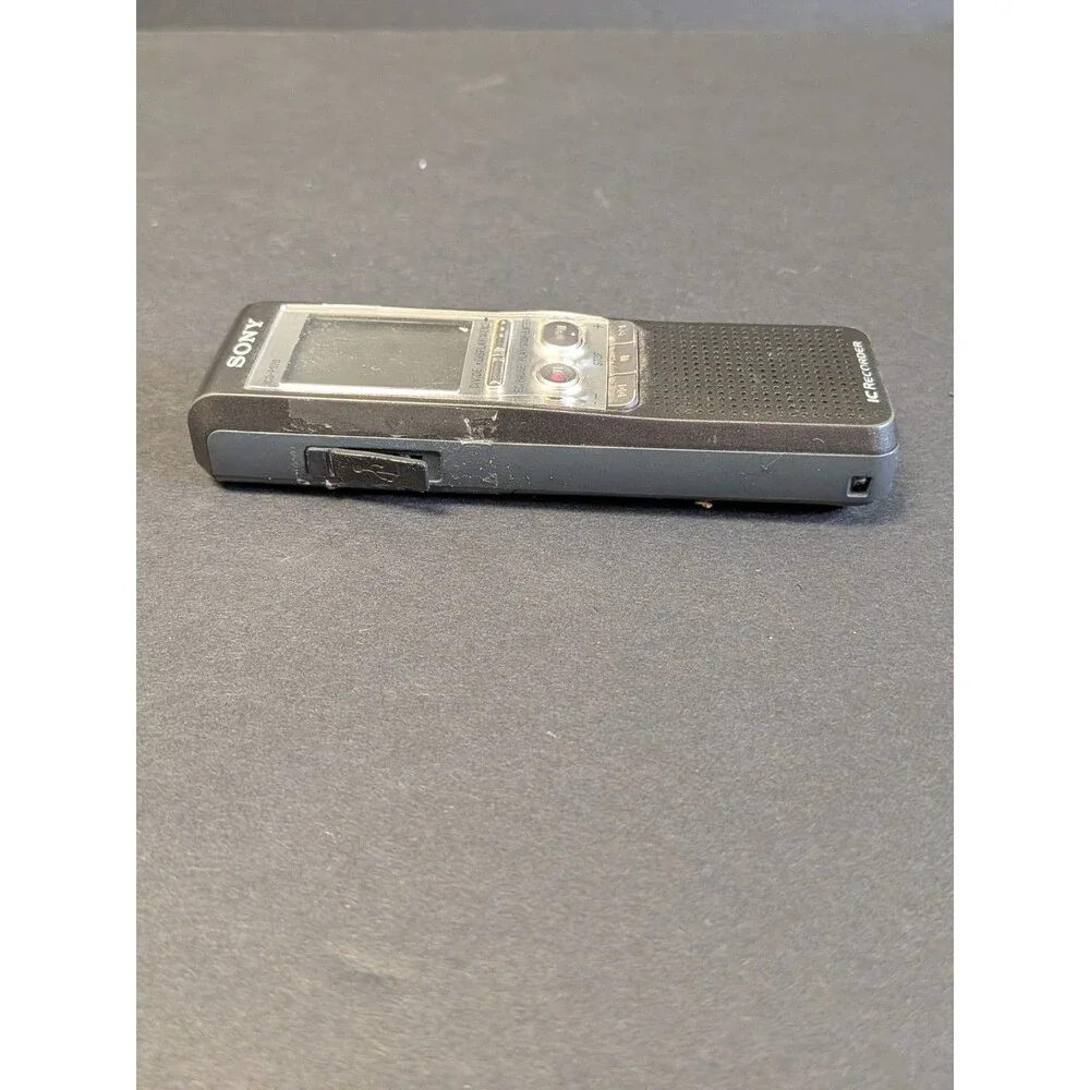 Sony ICD-P520 Digital Voice Recorder **As Is - Untested